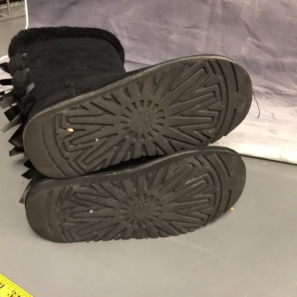 Ugg Boot - Picture 10 of 12